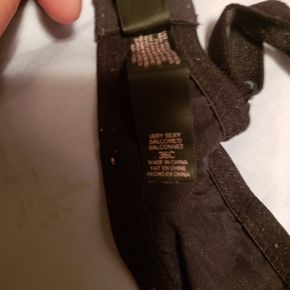 Vs bra - Picture 2 of 4